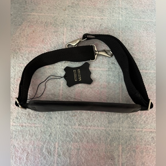 Winn International Leather Bag Replacement Strap Black Pad W/Nylon Straps - Picture 3 of 9